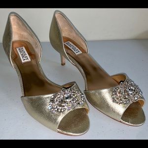 Badgley Mischka Petrina D’Orsay Heel Size 8 Gold